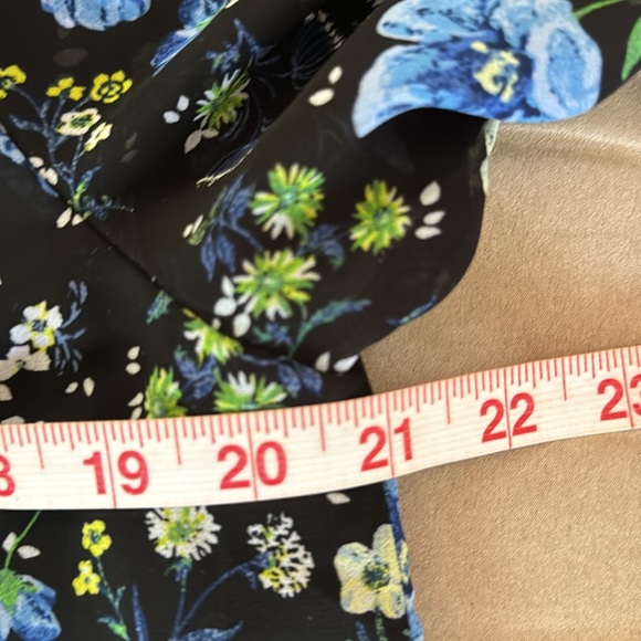 BANANA REPUBLIC. Chic, Long-Sleeve, Black & Blue Floral Dress. Size S. L… - Picture 10 of 11